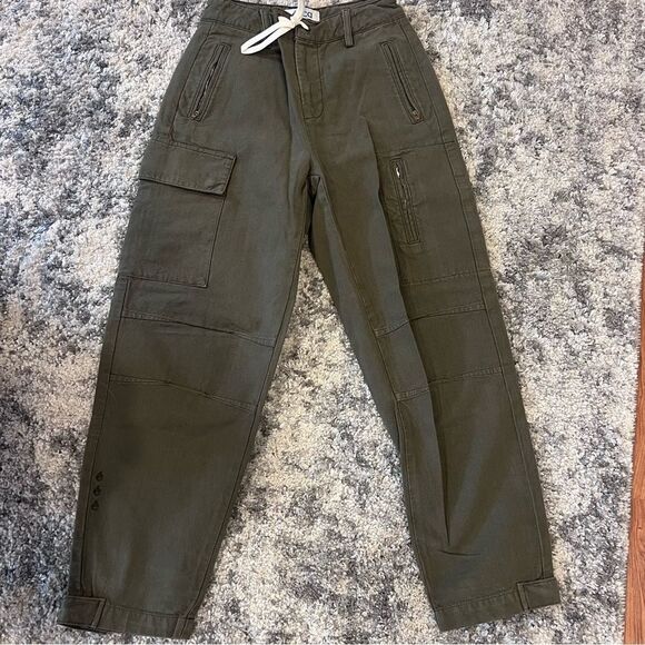 NWOT‎ ÉTICA REN CROPPED CARGO PANT women's size 24 in the color sage - Picture 2 of 12